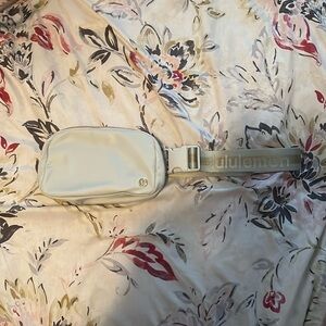 Lululemon belt bag